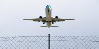 UAE Flights Resume Briefly, Then Halt Again Amid Regional Airspace Disruptions