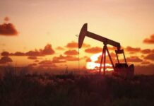 Trump Administration Weighs Federal Gas Tax Suspension as Fuel Prices Surge Above $4.50 Trump Administration Weighs Federal Gas Tax Suspension as Fuel Prices Surge Above $4.50